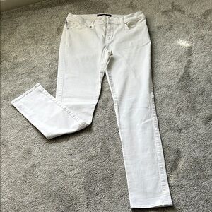 Rock & Republic Women's Straight Leg White Jeans